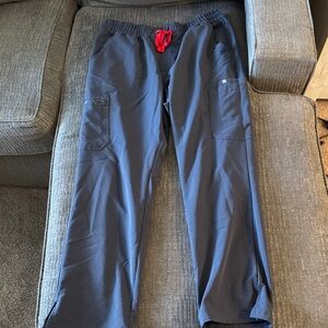 Figs women’s scrubs